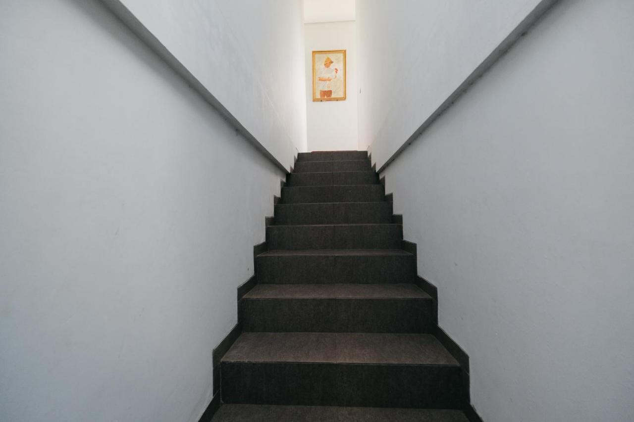 D'Tamblingan Guest House At Taman Griya Jimbaran Redpartner - Minimum Stay 30 Nights Extérieur photo