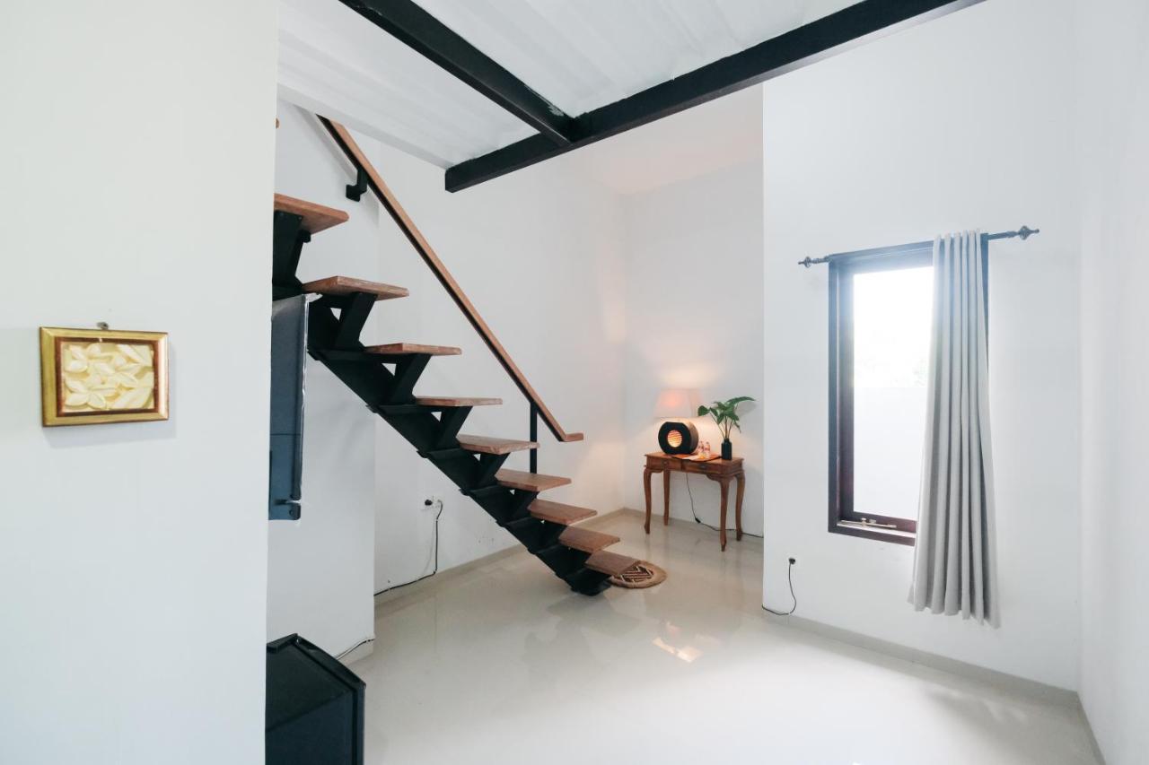 D'Tamblingan Guest House At Taman Griya Jimbaran Redpartner - Minimum Stay 30 Nights Extérieur photo