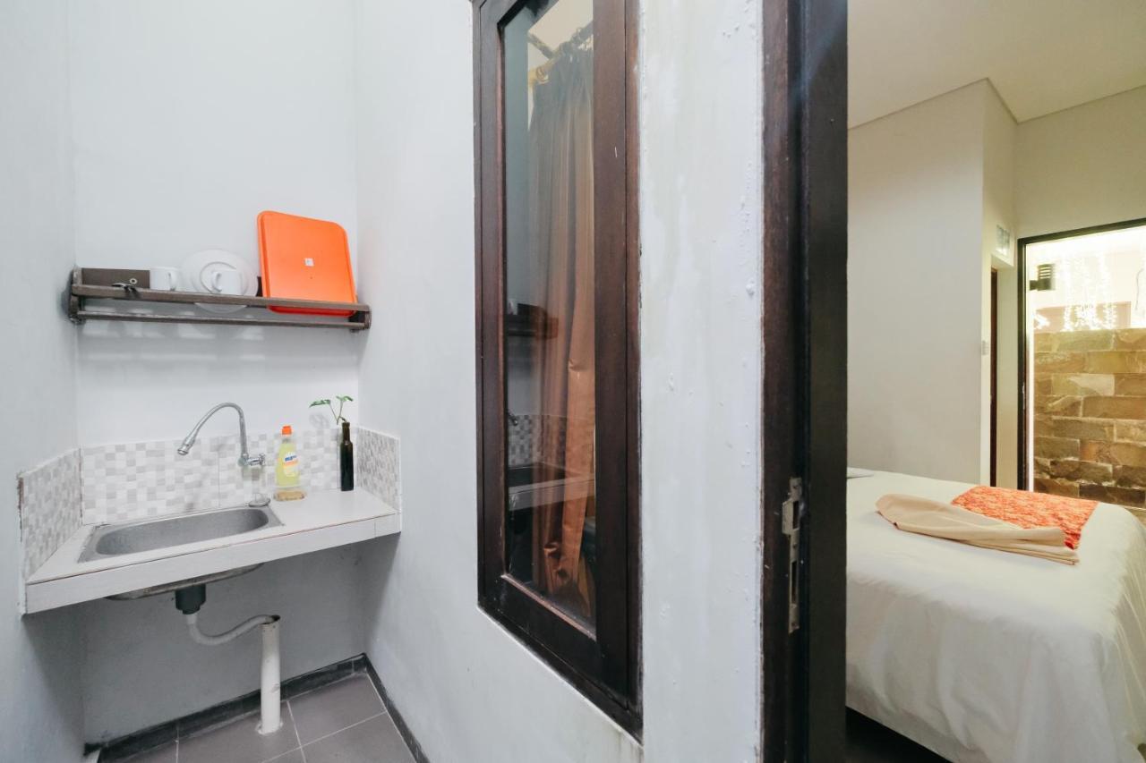 D'Tamblingan Guest House At Taman Griya Jimbaran Redpartner - Minimum Stay 30 Nights Extérieur photo